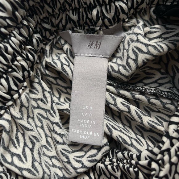 H&M Skirt - Picture 6 of 7